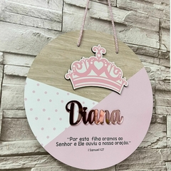 Porta Maternidade Coroa de princesa com versículo Samuel 1:27 - Sabiá Personalizados