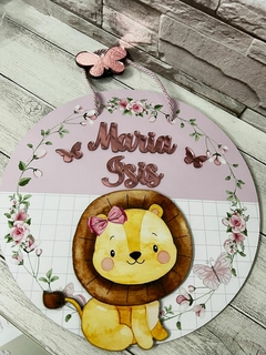 Porta Maternidade Floral Leãozinha - comprar online