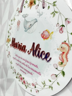 Porta Maternidade Fundo do mar menina com versículo Jeremias 1:15 - Sabiá Personalizados