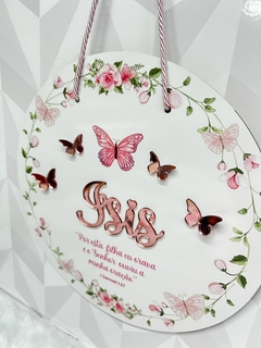 Porta Maternidade Borboleta jardim encantado "Por esta filha..." Samuel 1:27 com aplique borboletas na internet