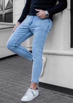 JEAN CELESTE LISO ELASTIZADO - comprar online