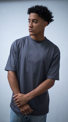 REMERA HEAD OVER en internet