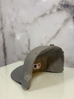 GORRA LA GRIS CERRADA - comprar online