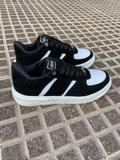 WOLF PIXEL BLACK - ORO AZTECA
