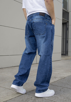 JEAN BAGGY AZUL ROTURAS en internet