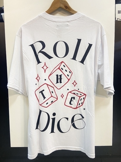 REMERA ROLL OVERSIZE en internet