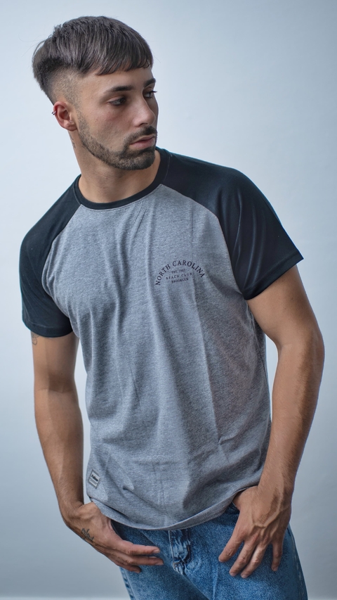 REMERA CAROLINA REGULAR