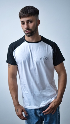 REMERA CAROLINA REGULAR en internet