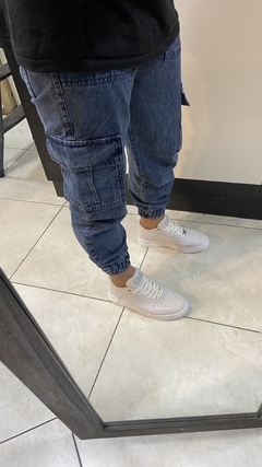 JOGGER CARGO LONDON AZUL - ORO AZTECA