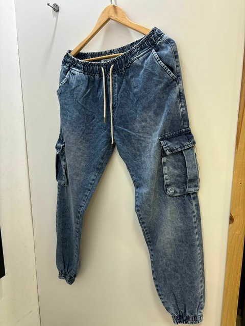 JOGGER DE JEAN CARGO AZUL