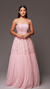 VESTIDO BORDADO COM PAETÊS DE PÉROLAS.