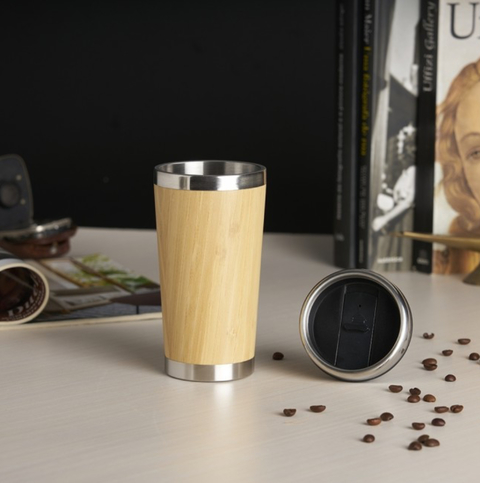 COPO DE BAMBU COM PARTE INTERNA EM INOX.