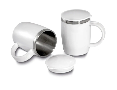 Caneca plástica com área interna em inox