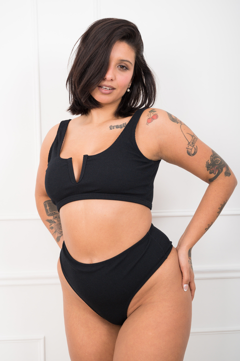 CORPIÑO TOP KENDAL BLACK TEXTURADO - comprar online