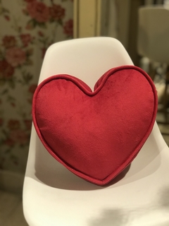 almohadón corazon rojo