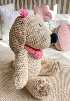 perrita con moñitos