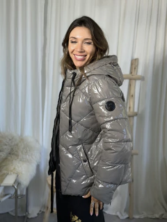 Campera italiana brillosa en internet