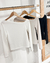 Remera escote irregular - comprar online