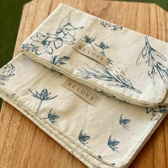 Funda de almohadón 50x30 - botánica azul - El Garashito