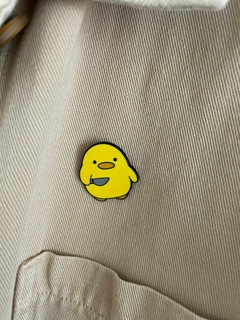 PIN PATITO CUCHILLO en internet
