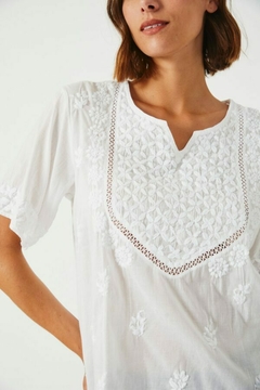 Blusa Segan en internet