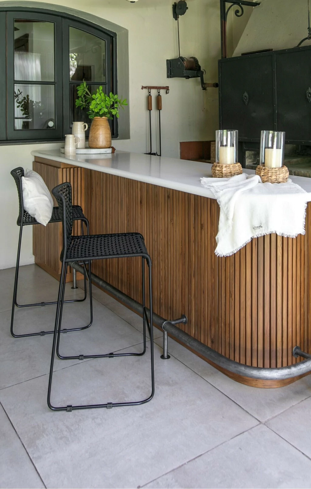 BANQUETA ALTA LISBOA NEGRA