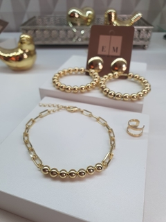 Brinco de argola frontal, com borda em bolinhas, banhado em ouro 18k. - ENFEITE DE MULHER