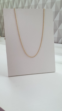 Gargantilha FINA no elo português, banhada em ouro 18k. - comprar online