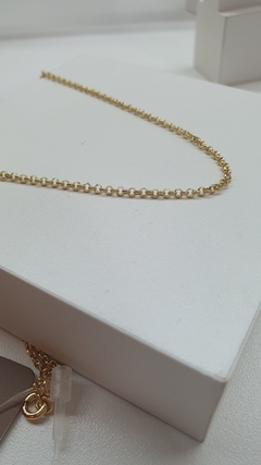 Gargantilha FINA no elo português, banhada em ouro 18k.