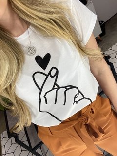 T-Shirt Fingers Love