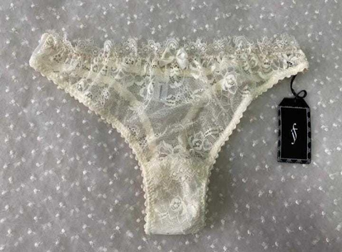 COLALESS, Jesús Fernandez (art. emales03)