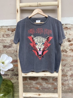 REMERA - WILD & FREE (MG1659)