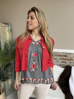 Imagen de BLUSA BORDADA VOLADOS (SO02)