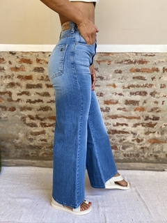 Imagen de JEAN WIDE | MILY MID BLUE - ECCOMICUA (ECC033)