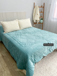 Edredón Viridiana® Queen | Rebecca aqua - comprar online
