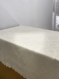 Mantel antimanchas liso con fantasía importado 140x250 cm. | Natural