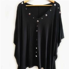 Poncho con Tachas en internet