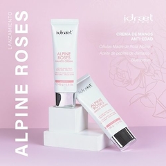 Manos Alpine Roses