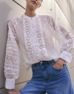 Camisa puntilla