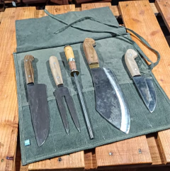 Juego Grandes Asadores En Estuche De Cuero Bien Afilados - comprar online