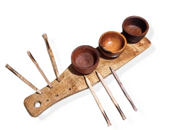 Set De Picada En Algarrobo, Tabla + 3 Cazuela + 6 Pinches A