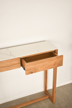 Mesa Recepción Felipe con cajones. Petiribí y Dekton Natura - comprar online