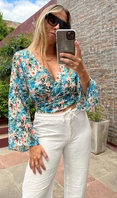 Imagen de Blusa-top Pluma (varias estampas)