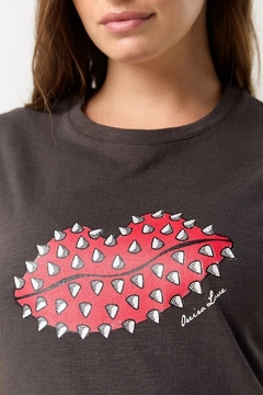 Remera Kiss - OHLALA! Ushuaia