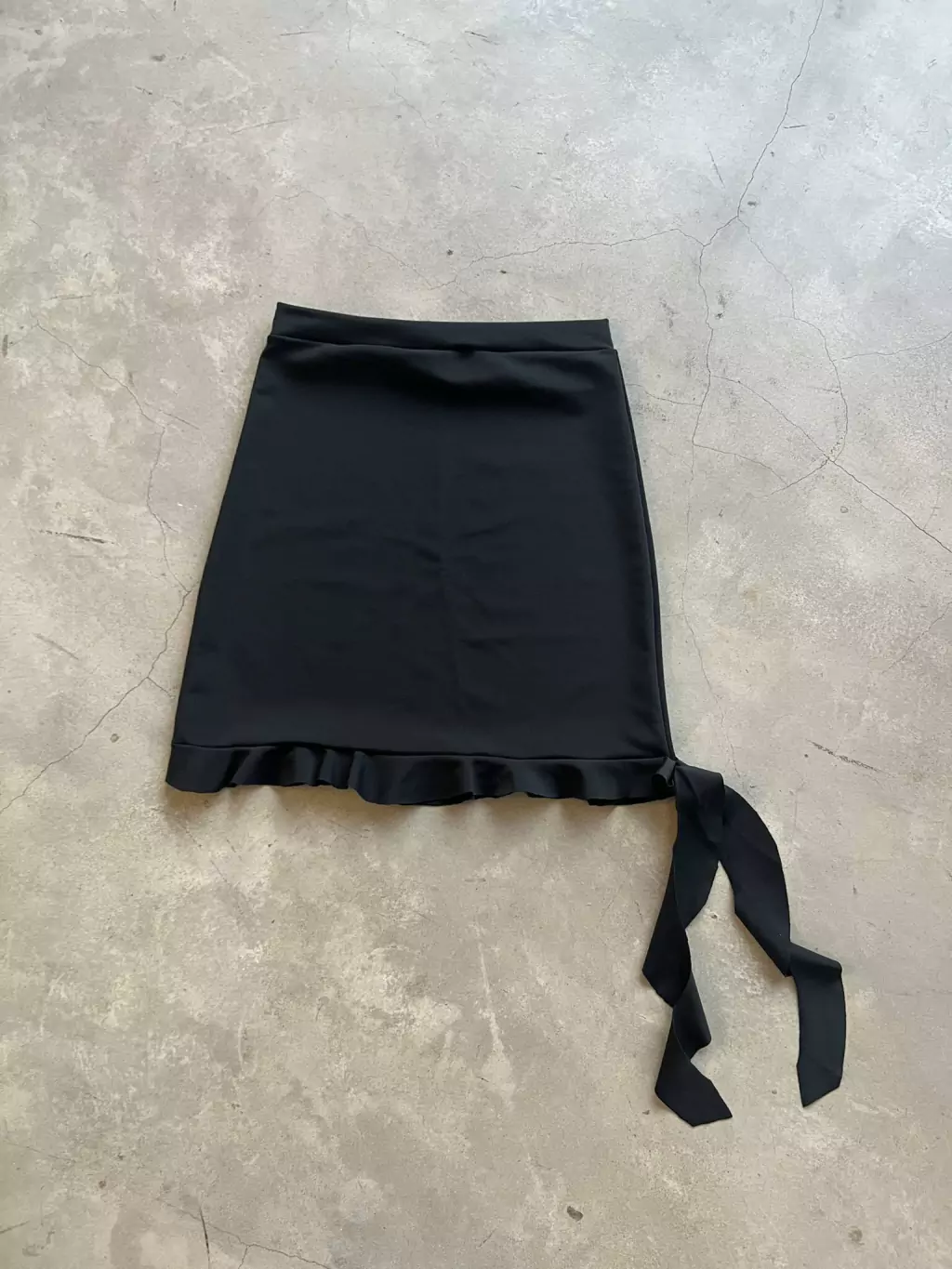 falda gigi black