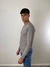 Sweater clásico elastizado gris en internet