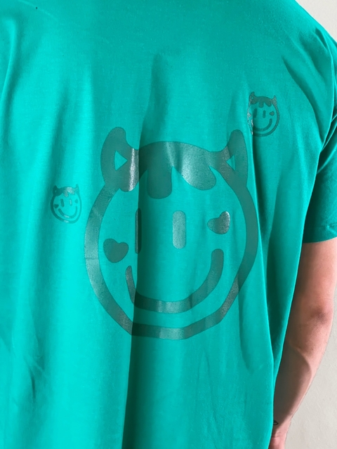 Remera over diablo verde