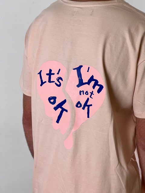 Remera over broken heart rosa