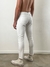 Jean mom zaha blanco liso en internet