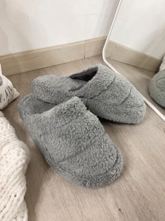 Imagen de PANTUFLÓN GREY